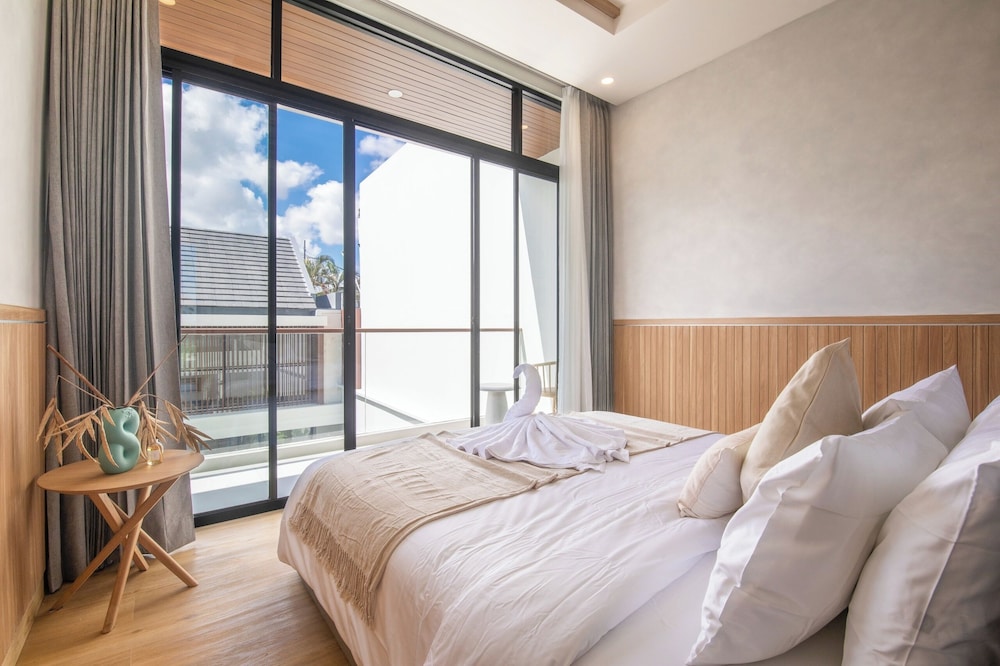 Elegant 3BR Escape Canggu AC 5min Shore