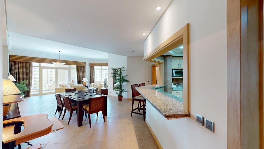 DVH Dabas Palm Shores Elegant Four Beds