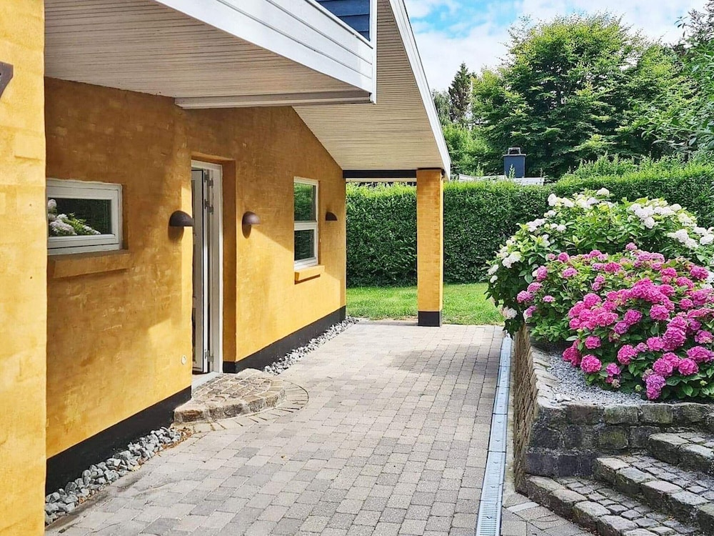 6 Person Holiday Home in Jaegerspris