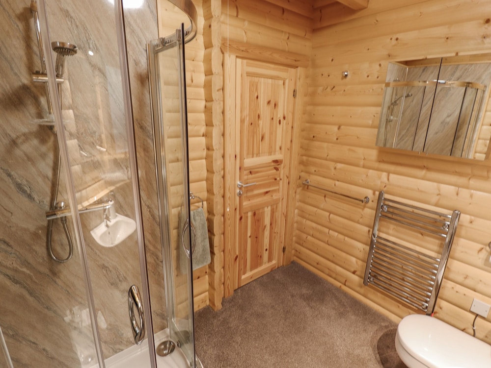 Leafy Hollow Lodge