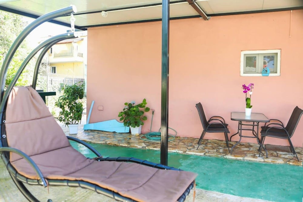 Corfu Seaside Cottage - Private Garden Retreat