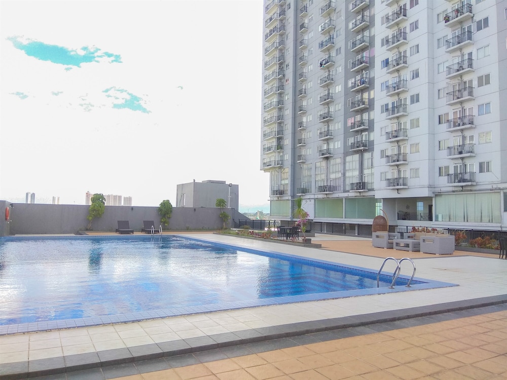 Simply And Homey Studio Apartment At Park View Condominium