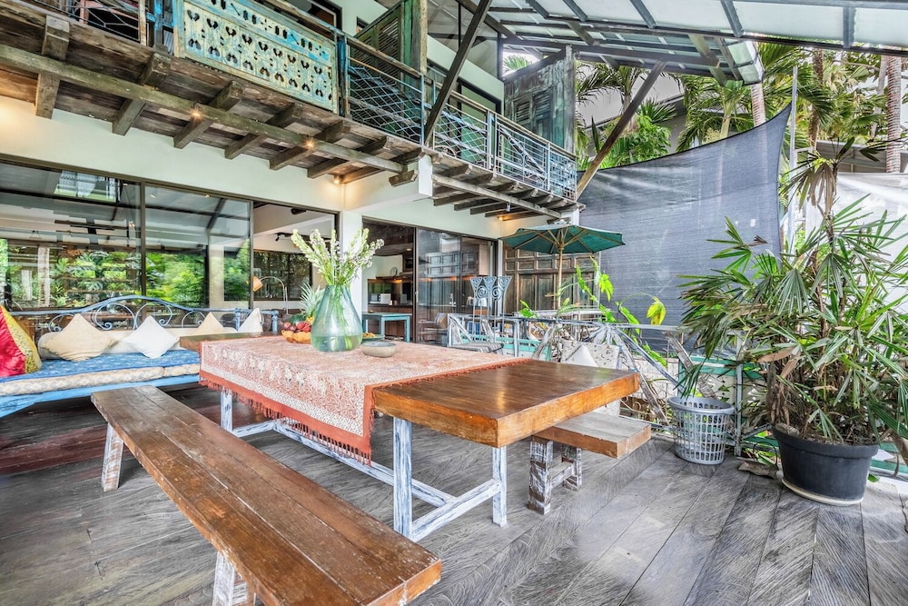 Your Dream Waterfront Villa