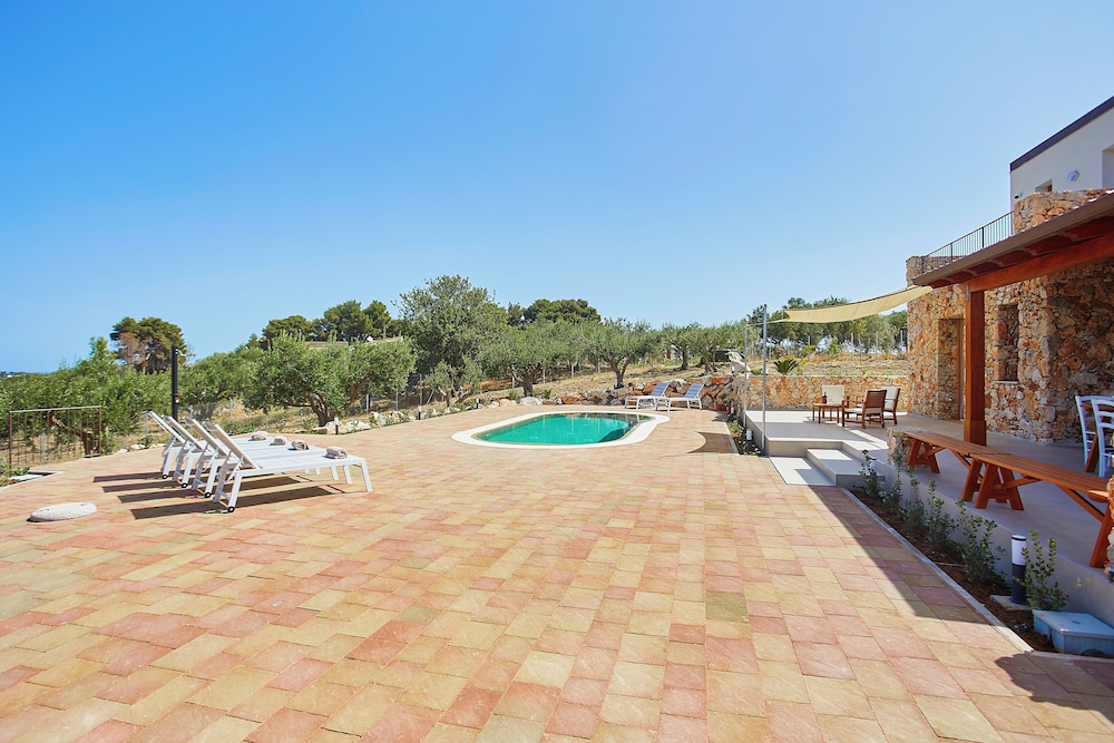 VILLA NINFA