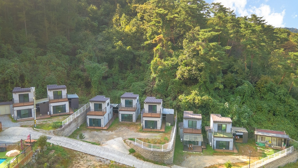 Hongcheon Stone Brown Pension