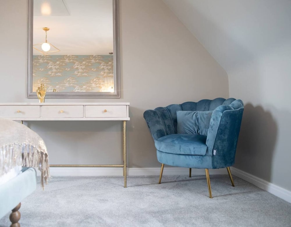 Lovely 5-bed House in Centre of Bicester Village view 5