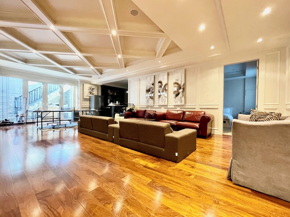 Vancouver Luxury Guest House