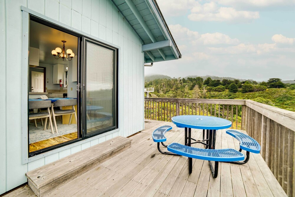 'rahus Ocean Refuge' With Manchester Coast Views! view 4