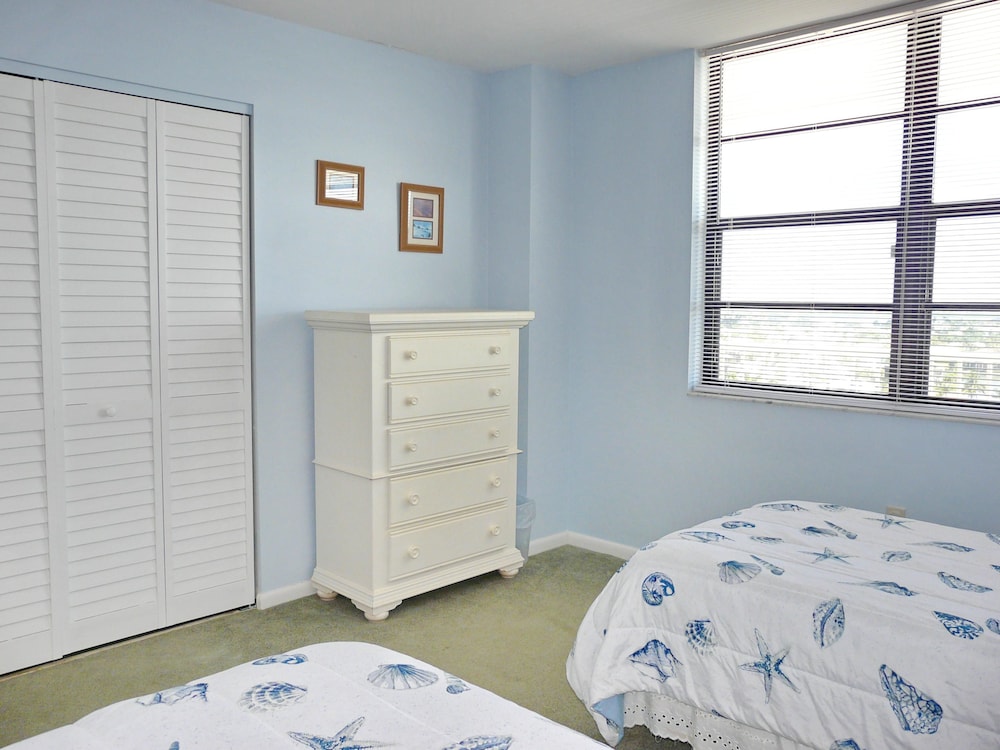 Beachfront Condo With Pool and Balcony Facing Beach view 4