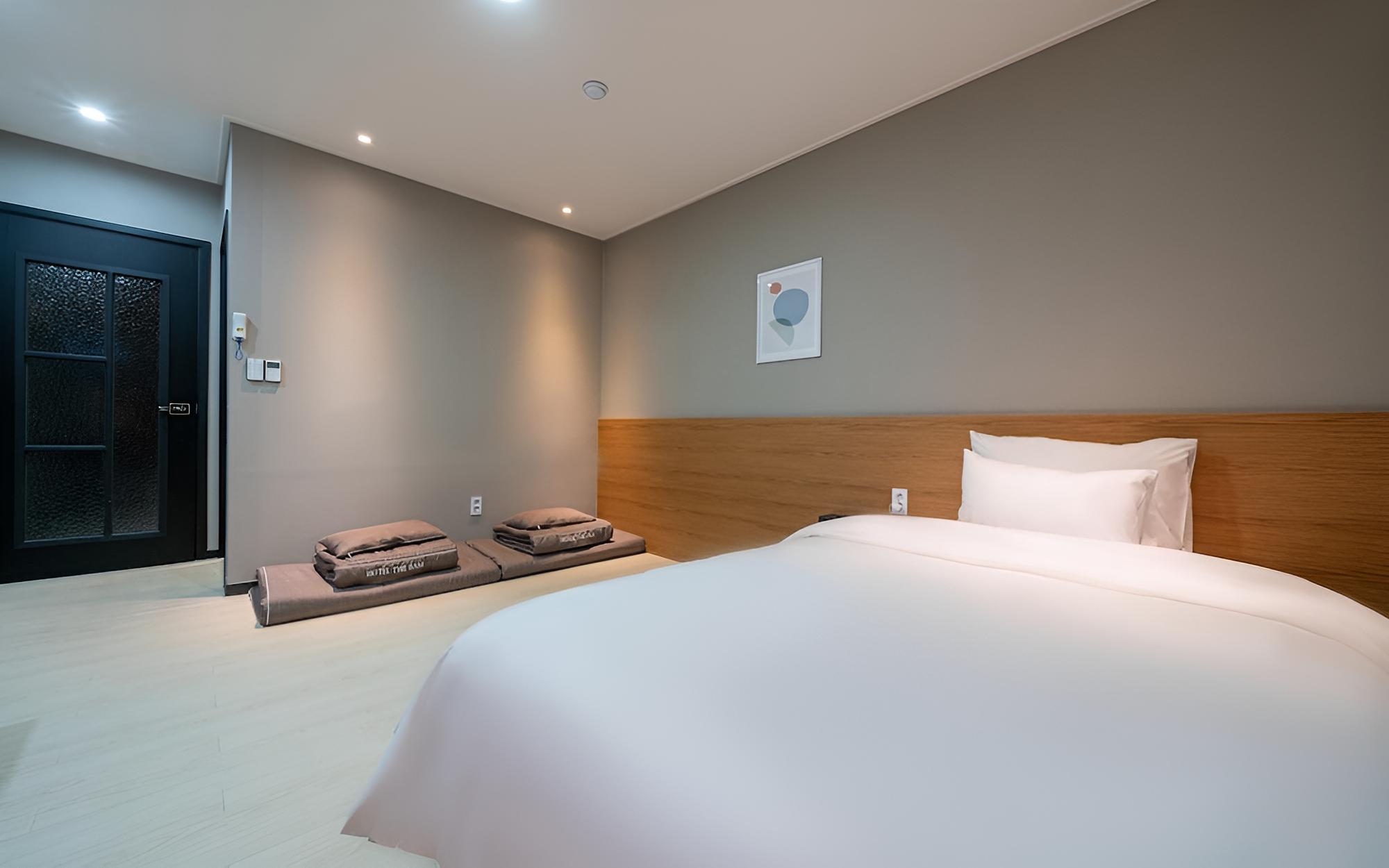 Tongyeong Hound Hotel Tongyeong Hangnam