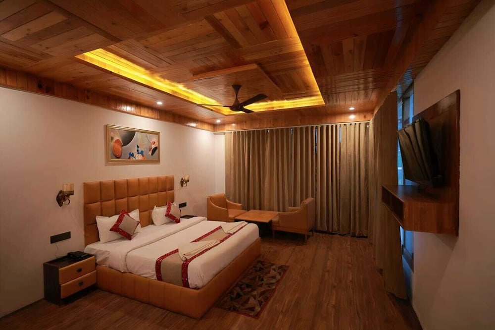 Omavya Cottage