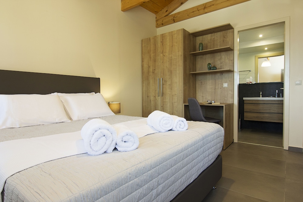 Gea Mani Villas view 2
