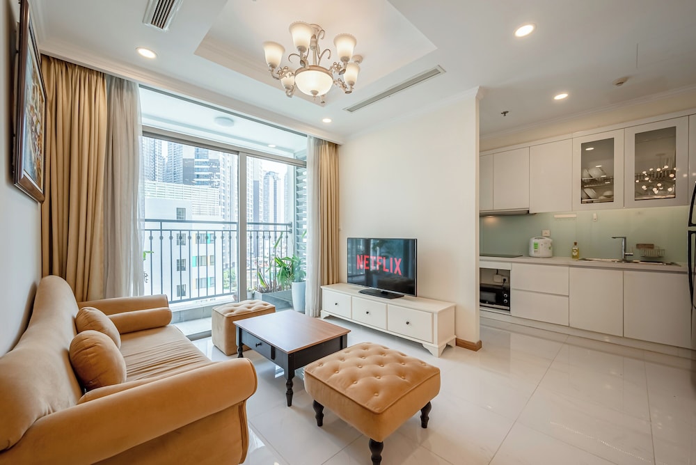 PD Pristine Apartment Landmark Plus
