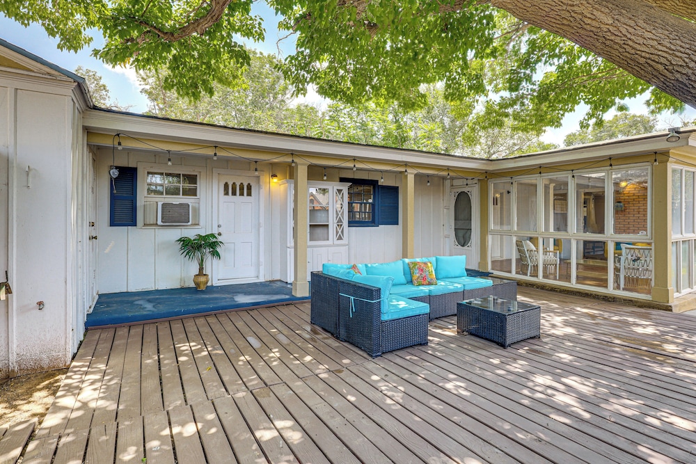Half-mi to Campus! Lubbock Home w/ Fenced Yard