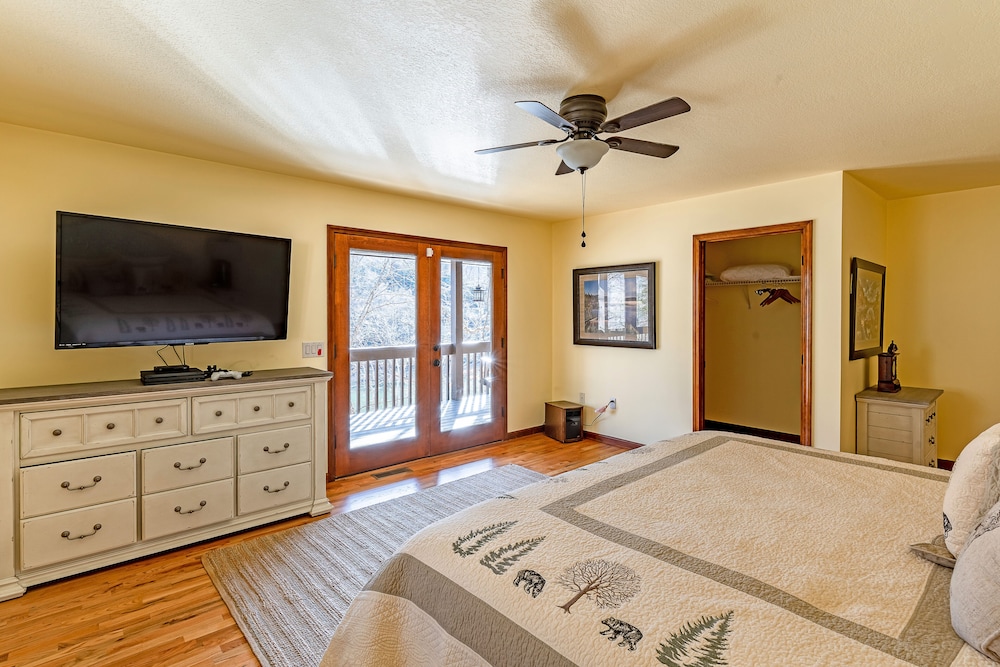 stayNantahala – Smoky Mountain Cabins and Luxury Yurts