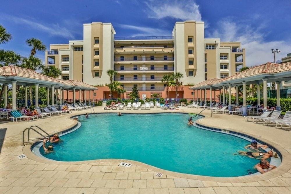 Kid Friendly Condo With Pool, Basketball, Bocce, Hot Tub, And More! 3 Bedroom Condo