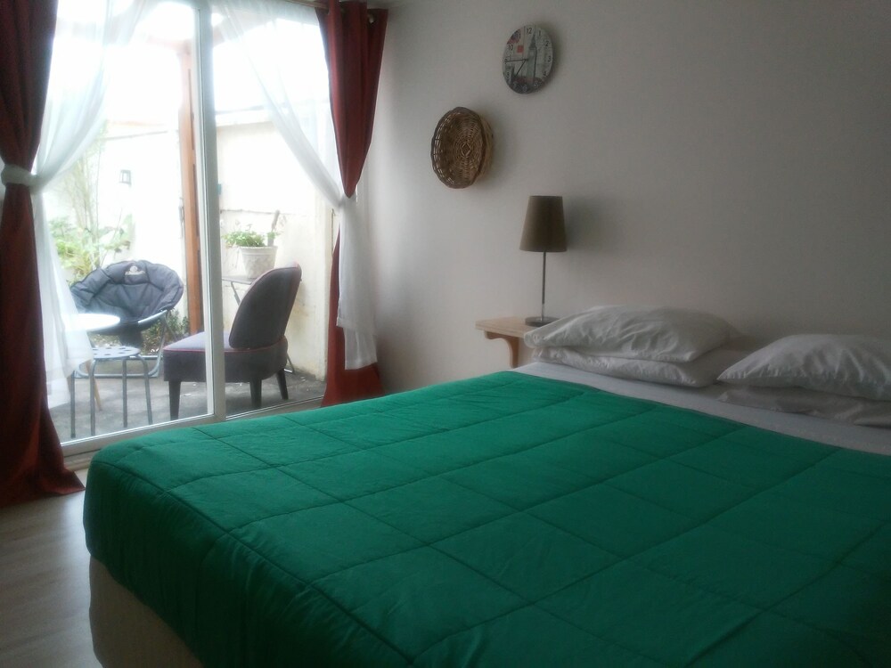 Photo 8