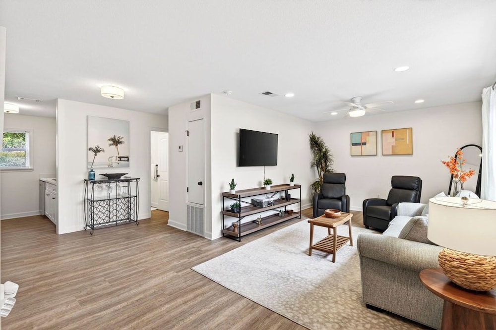 Porter Condos