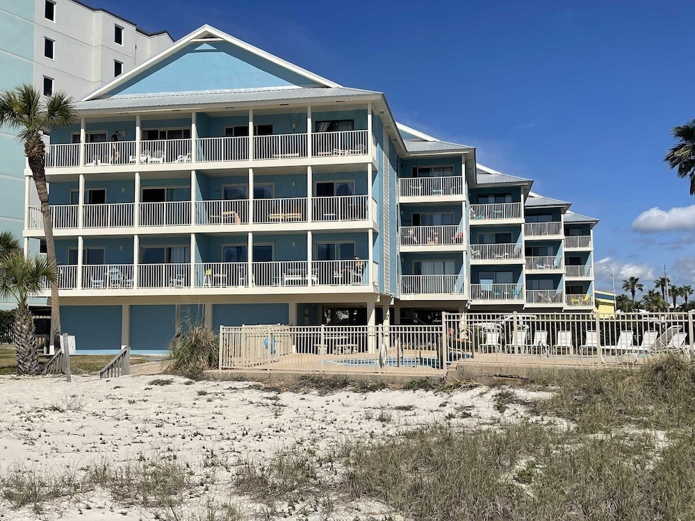 Southern Sands 305 2 Bedroom Condo by RedAwning