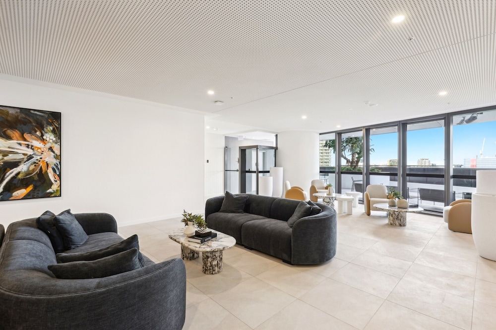 Brisbane 1BR With Pool, Spa, Sauna and Balcony