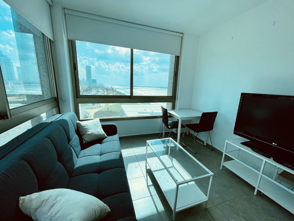 Carmel Holiday Apartments