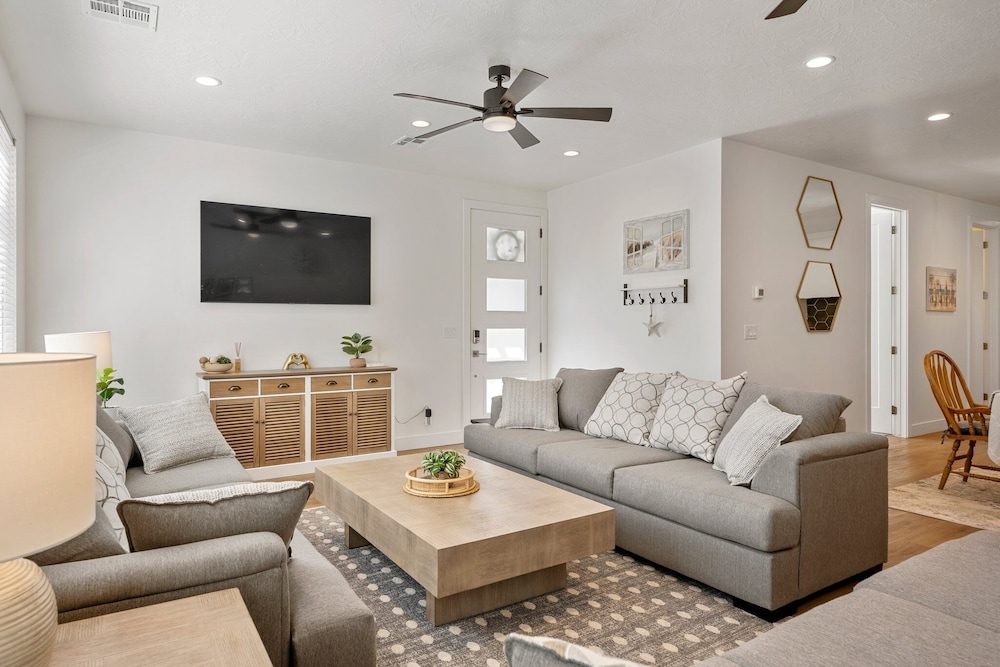Beech Bungalow 5 Bedroom Townhouse