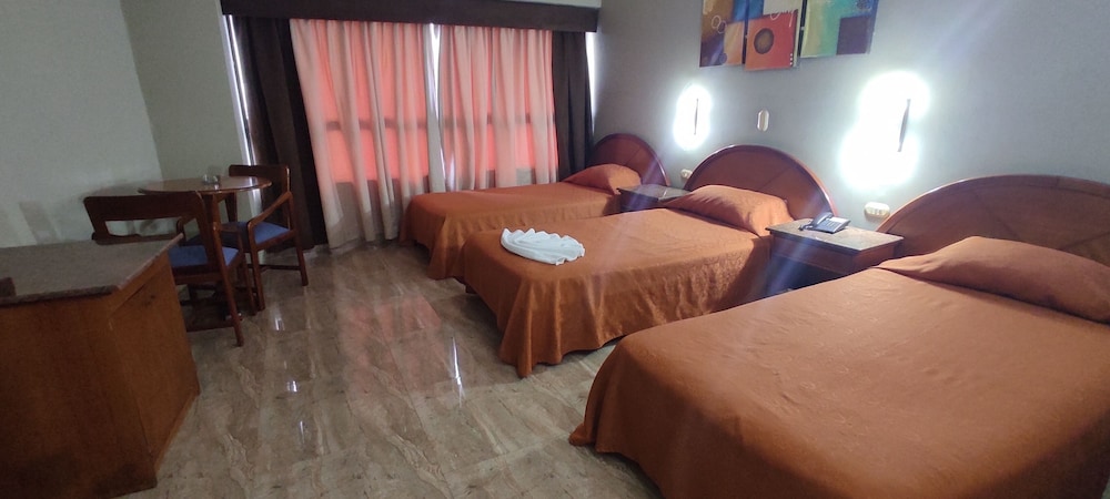 Hotel Emperador