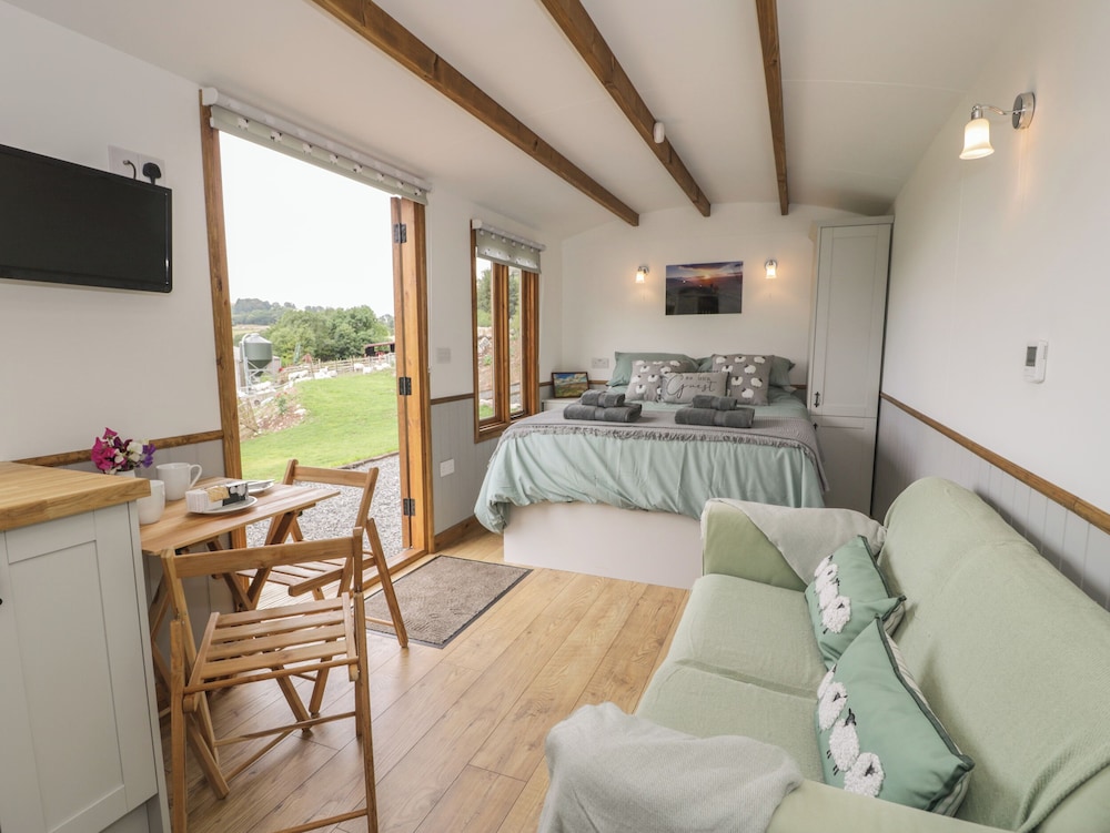 Tan Y Castell Shepherds Hut