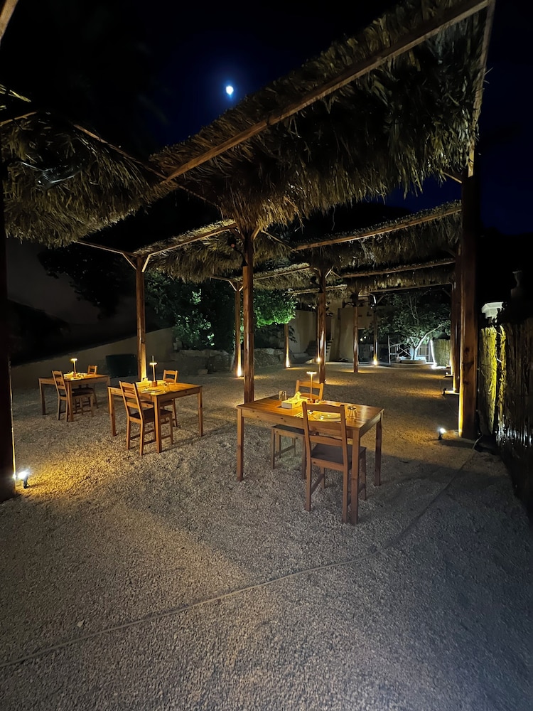 Nomad Inn Tiwi
