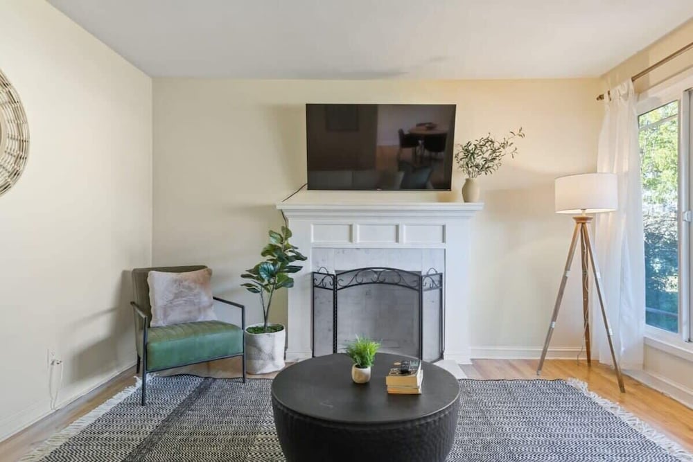 @ Marbella Lane - Modern and Sleek Home in Redwood