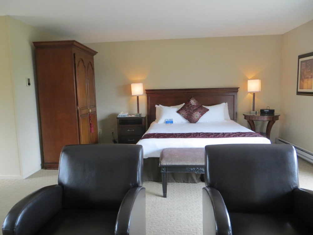 Adobe Inn - Property Image 37