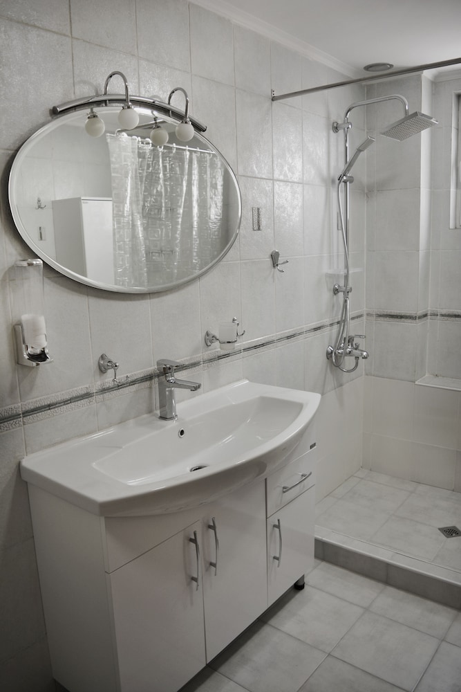 Yerevan Vacations - The Rooms Hostel Yerevan - Property Image 6