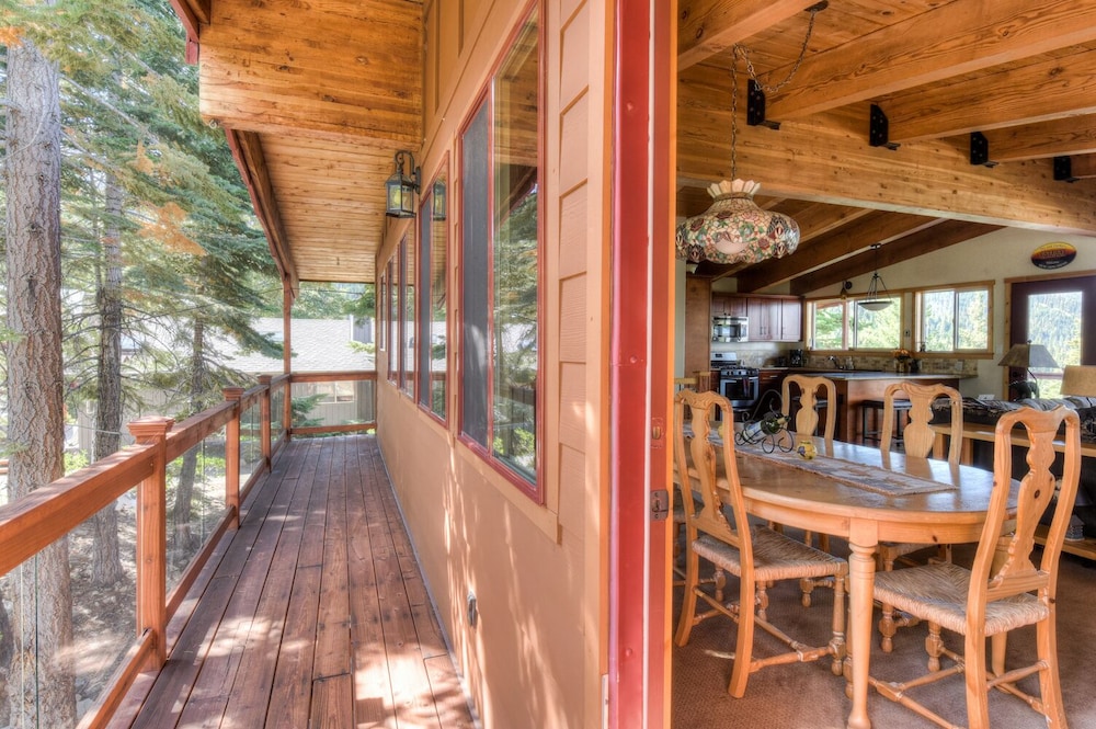 Chamberland Getaway - Property Image 11