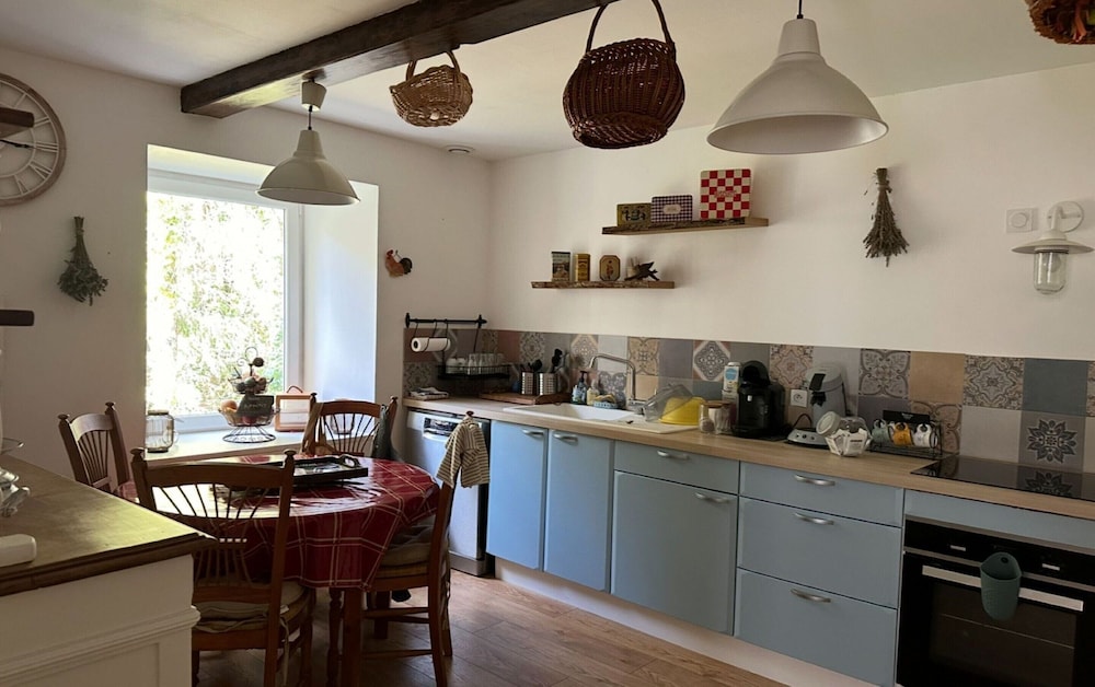 Holiday Home for 6 Guests in Cameliere
