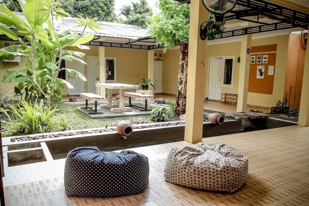 Villa Pojok