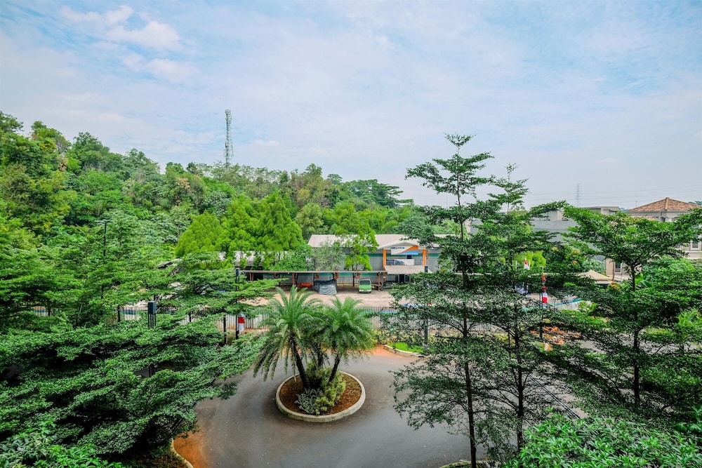 Strategic and Comfortable 2BR at Podomoro Golf View Apartment