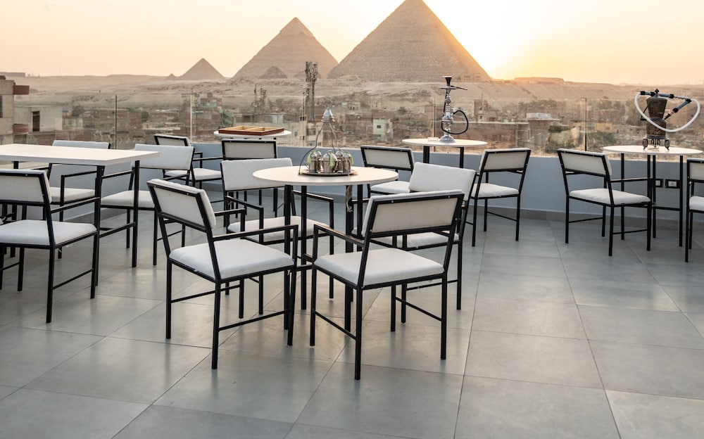 RIWAQ Pyramids Boutique