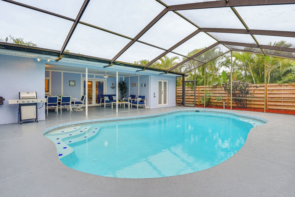 3 Mi to Beach: Spacious Sarasota Home w/ Game Room