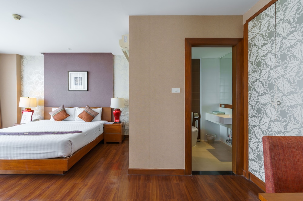 Lantana Resort Hotel Bangkok - Image 4