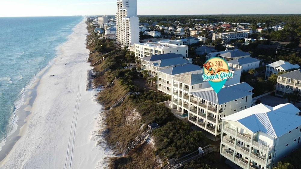 Grovey by the Sea by Avantstay Oceanfront, Private Beach, Pool Access