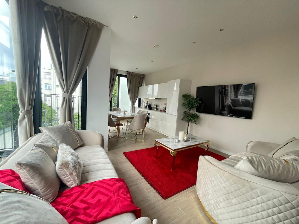 One Lux Stay Near Antwerp Central - 2 Bedroom 1 5 Bathroom