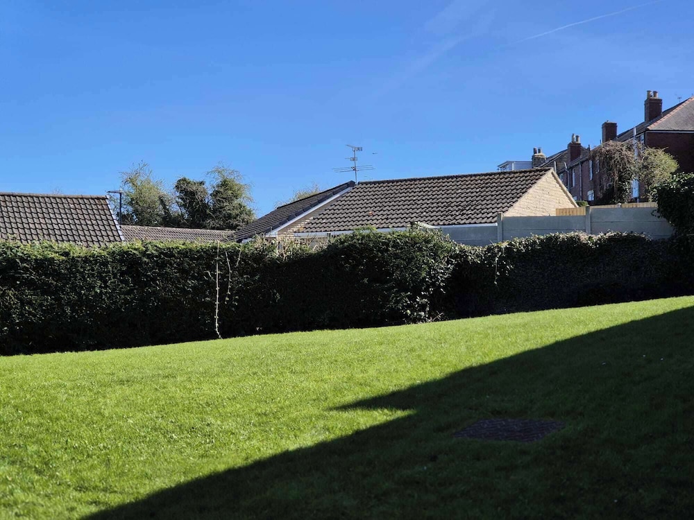 1Br Sheffield Stay - Private, Secure, Free Parking