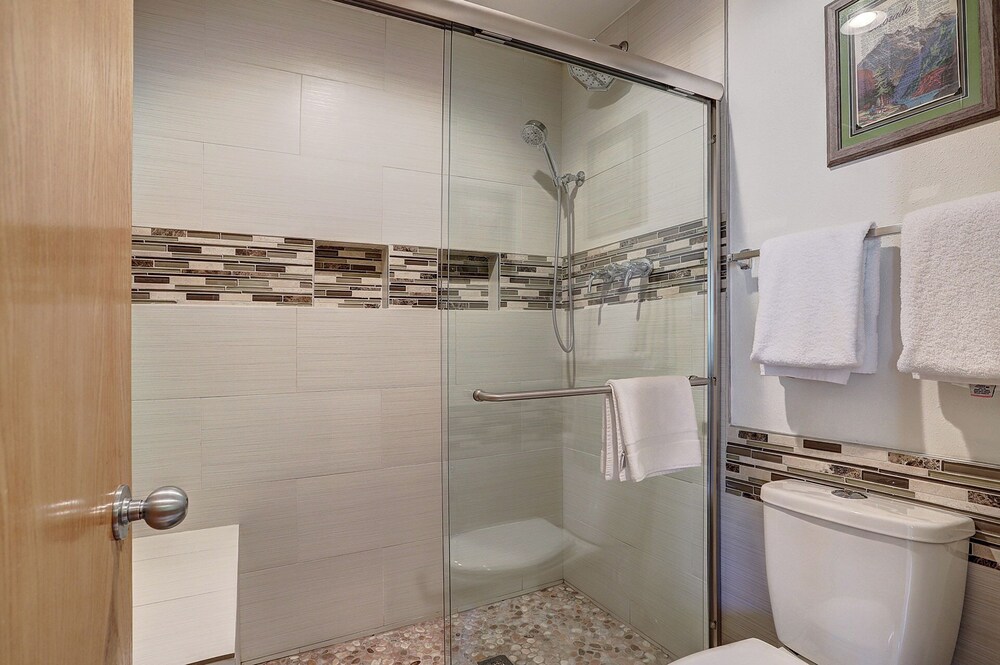 Keystone Ski Resort CO - Slopeside Lodging