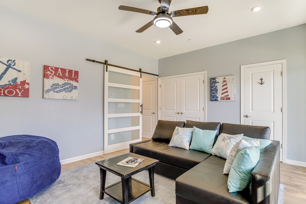 Walk to Dtwn: Waterfront Eastern Shore Townhome!