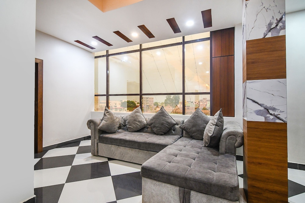 Fabhotel Cookwell