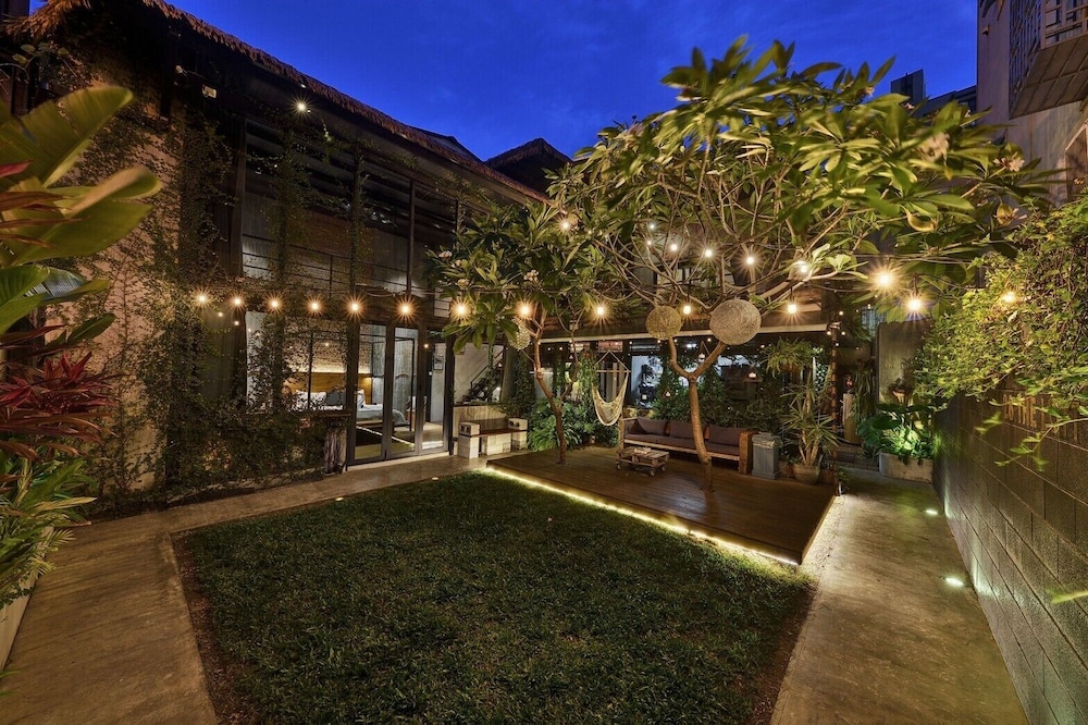 28 The Loft