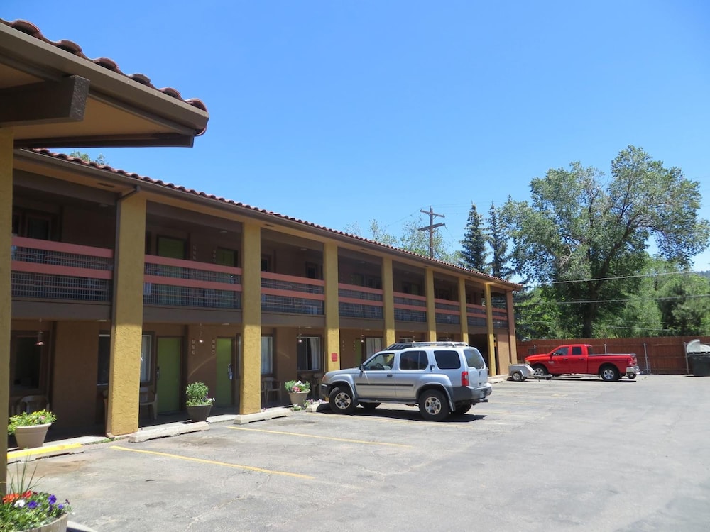Adobe Inn