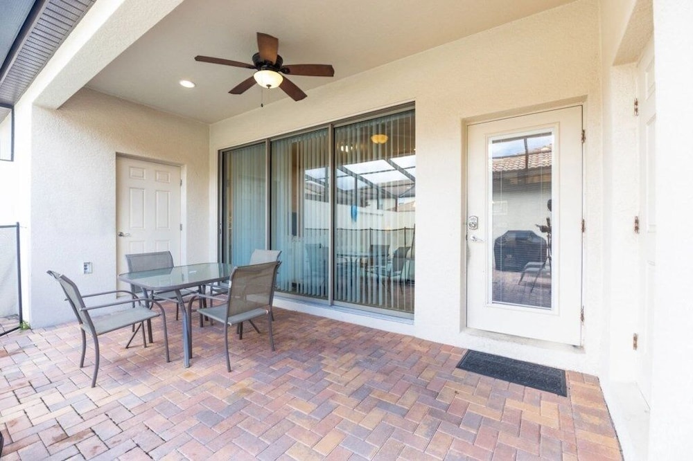 Magical Getaway Near Disney Private Pool + Resort Access, Bbq Grill! 4 Bedroom Townhouse