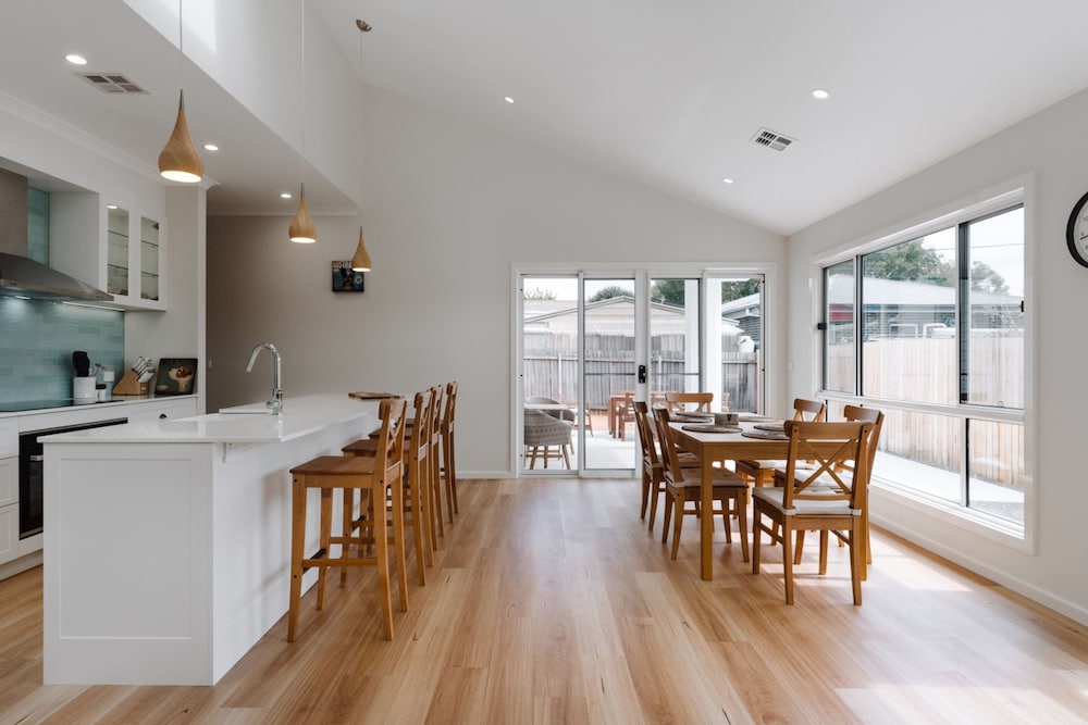 Exquisitely Spacious 3-bed Home