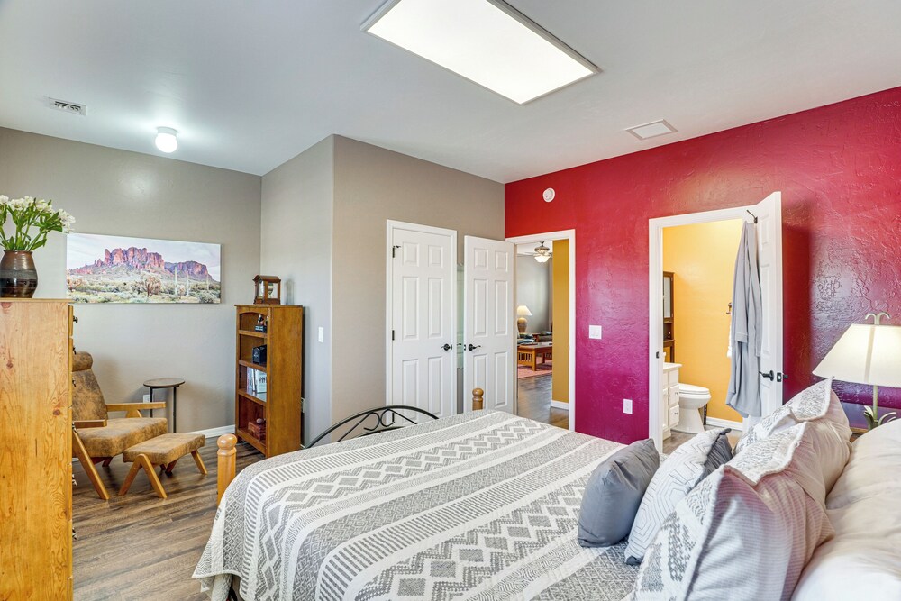 Mtn-view Oasis w/ Pool Access in Green Valley!